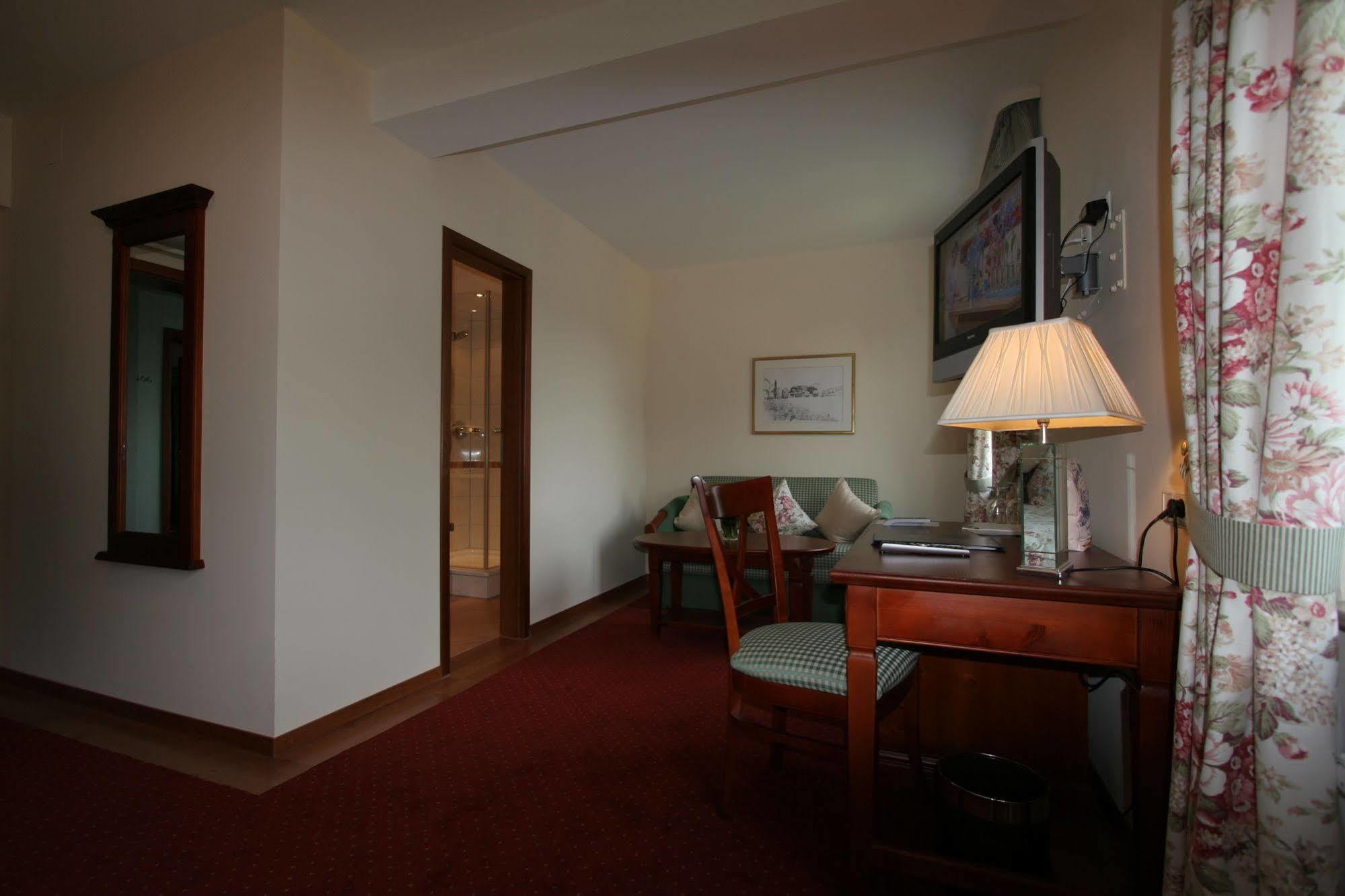 Hotel Muehle Binzen Bagian luar foto